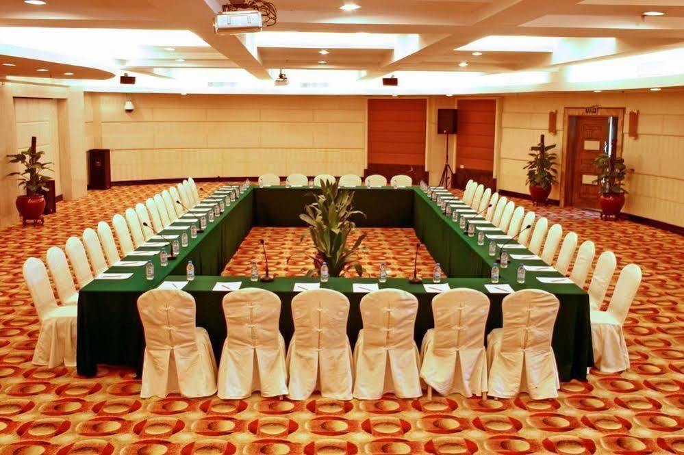 Century Palace Hotel Huizhou  Bagian luar foto