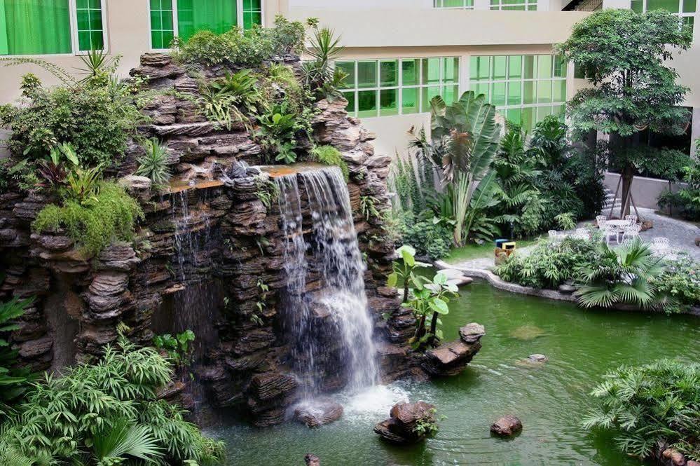 Century Palace Hotel Huizhou  Bagian luar foto
