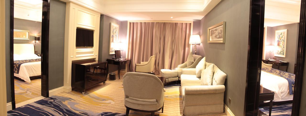 Century Palace Hotel Huizhou  Bagian luar foto