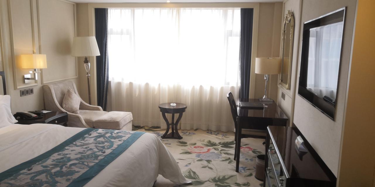 Century Palace Hotel Huizhou  Bagian luar foto